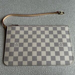NWT Louis Vuitton Neverfull Wristlet Clutch Damier Azur